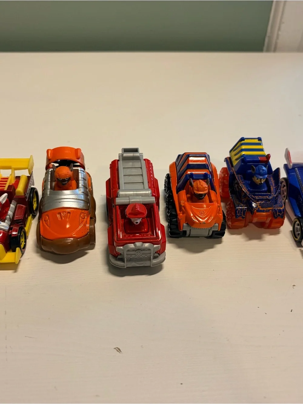 Paw Patrol Diecast Vehicles And Cars Lot Of 8 Zuma Rocky Chase Marshall